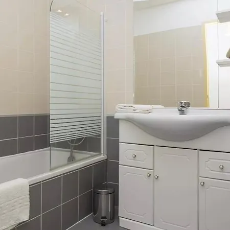 Le Cocon Bord De * Belgodère